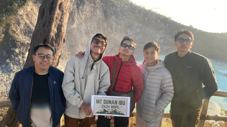 Sunan Ibu Jadi Destinasi Berburu Sunrise di Bandung
