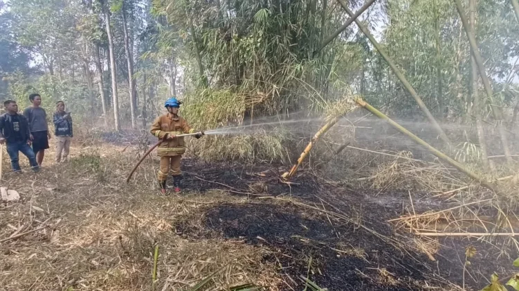 Ancaman Kebakaran saat Musim Kemarau di Garut Tinggi