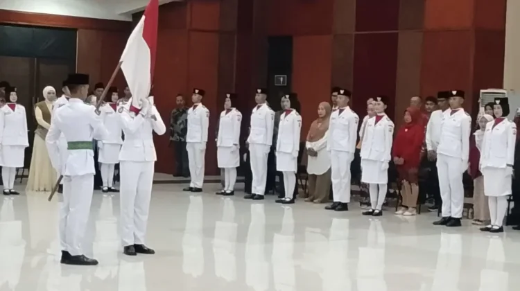 Paskibraka Cimahi Dikukuhkan, Siap Kibarkan Merah Putih pada HUT RI ke-81