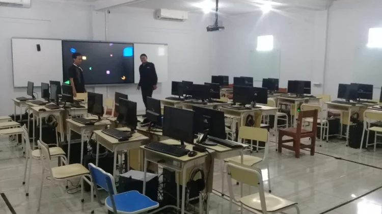 SMA Al-Marwah Tumbuhkan Karakter Imtaq juga Disiplin Siswa