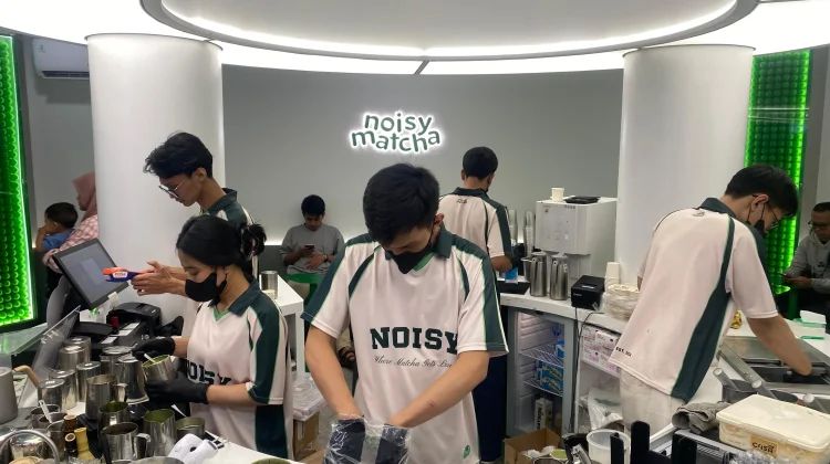 Noisy Matcha Tawarkan Sensasi Minum Matcha dengan Konsep Futuristik