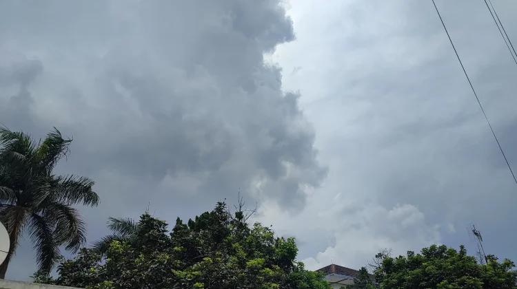 Cuaca Bandung Cerah, Berawan Menjelang Malam Hari