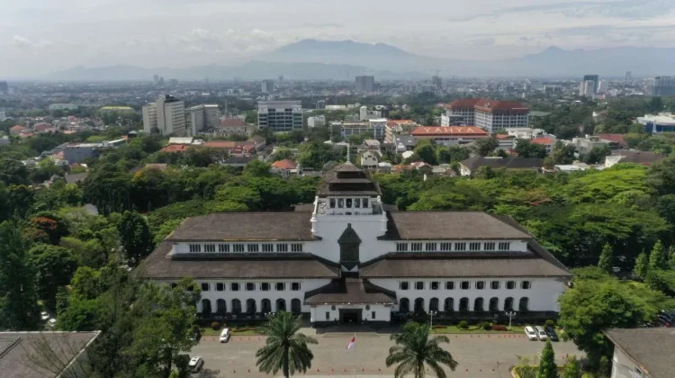 Jelang HUT Jabar, Siti Muntamah: Masih Banyak Pekerjaan Rumah Yang Harus Dibenahi