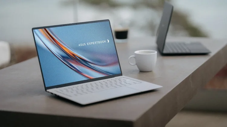 Asus Jelaskan Alasan ExpertBook Ultra Jadi the Flagship of the Industry