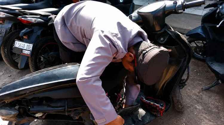 Polisi Masif Razia Knalpot Brong di Sekolah