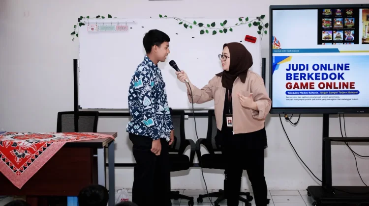 OJK Edukasi Pelajar Sekolah Rakyat Terintegrasi 41 Tasikmalaya