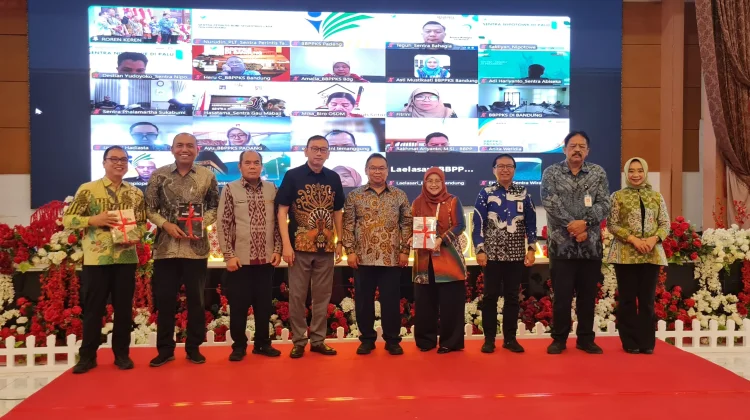 UPI Serahkan 1.018 Modul untuk Mendukung Sekolah Rakyat