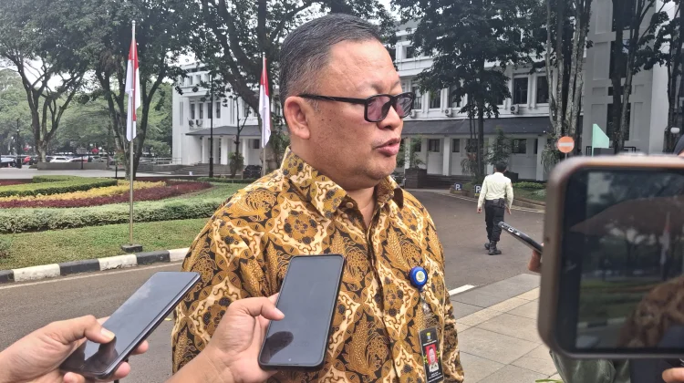 DLH Bandung Hentikan sementara Pengolahan Sampah Organik di Pakemitan