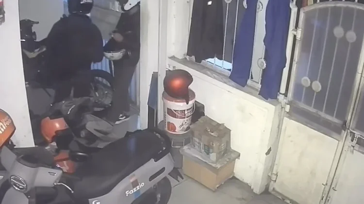Terekam CCTV! Motor KLX Dicuri di Kos-Kosan Maleer Bandung