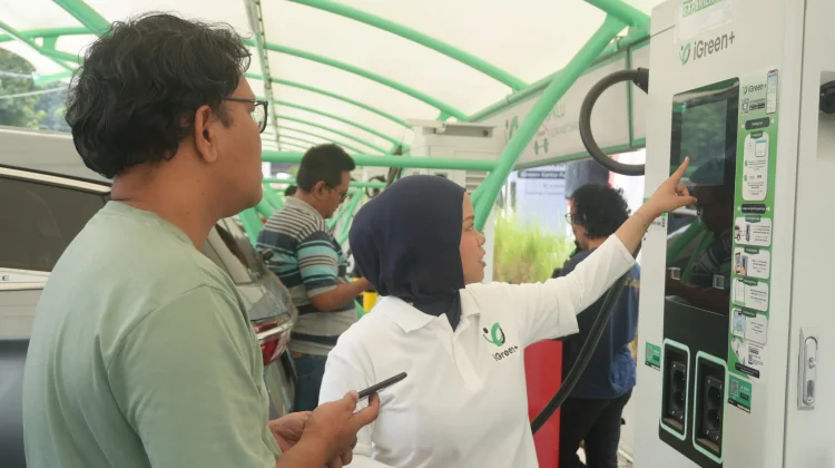 Kolaborasi dengan Pos Indonesia, iGreen+, dan PLN Hadirkan Ultra Fast Charging