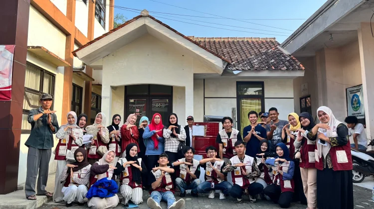 Alat Bakar Sampah Ramah Lingkungan, Sumbangsih Mahasiswa UMTAS untuk Warga