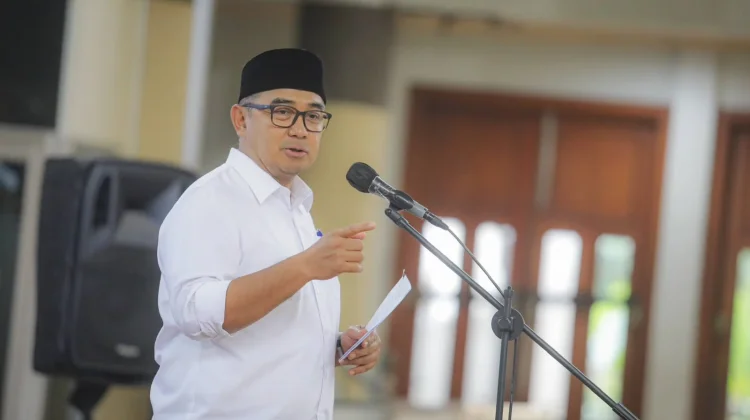 Wali Kota Bandung Soroti Kelompok Desil 5-6 yang Rentan Tak Dapat Bantuan