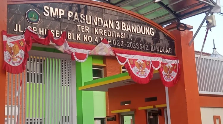 Kepala SMP Pasundan 3 Bandung Dorong Silat Bentuk Karakter Siswa Berprestasi