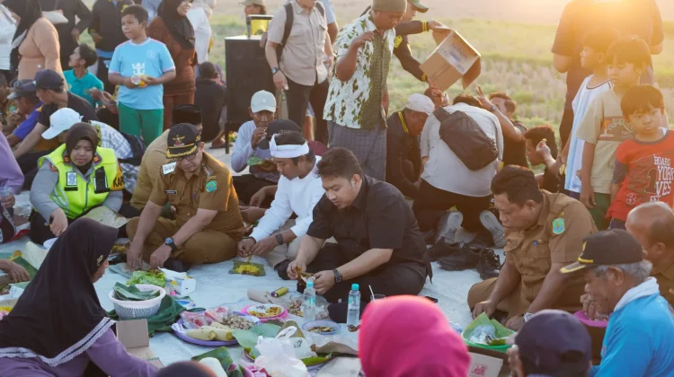 Warga Bobos Subang Gelar Syukuran Selesainya Pembangunan Jalan Kabupaten