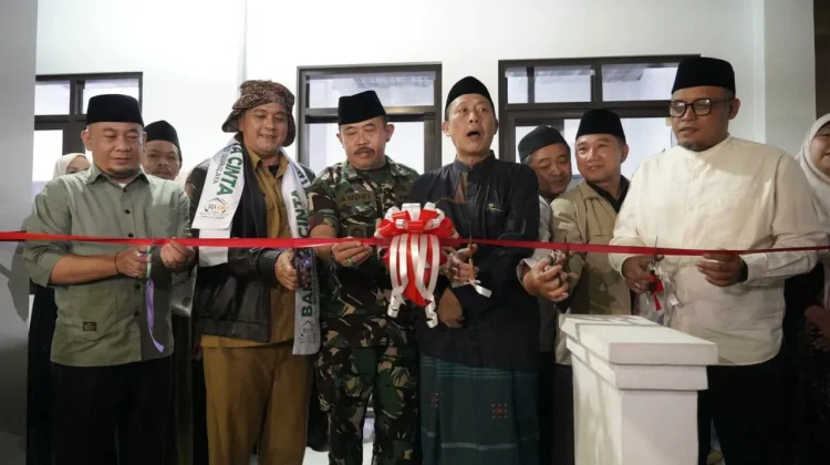 Apresiasi Kemandirian Warga Bangun Madrasah, Diky Candra: Amal Baik Warga Kelak