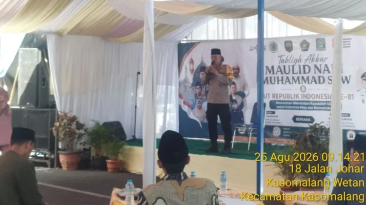 Maulud dan HUT RI di Kasomalang, Polisi, Kiai dan Warga Satu Barisan Jaga Kamtibmas