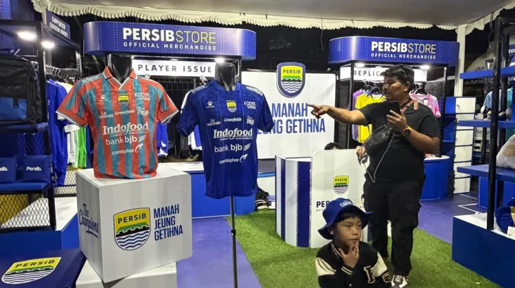 Persib Luncurkan Jersey Baru dengan Pesan Lives Inside Us, Ini Detail dan Harganya
