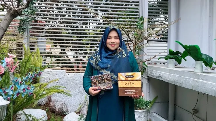 Hijab Efaz Padukan Fashion, Teknologi, dan Literasi