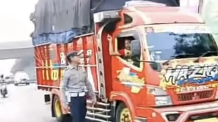 Bukan Sekadar Atasi Macet, Pembatasan Truk di Leuwigajah untuk Keselamatan
