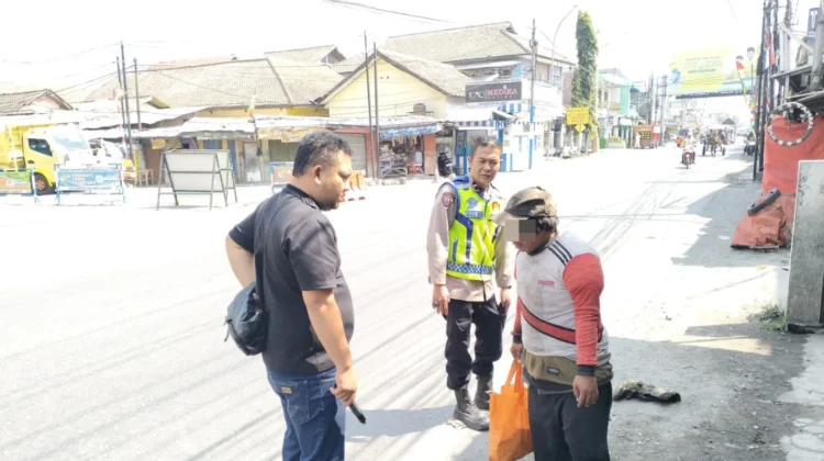 Resahkan Warga Polisi Amankan Diduga ODGJ