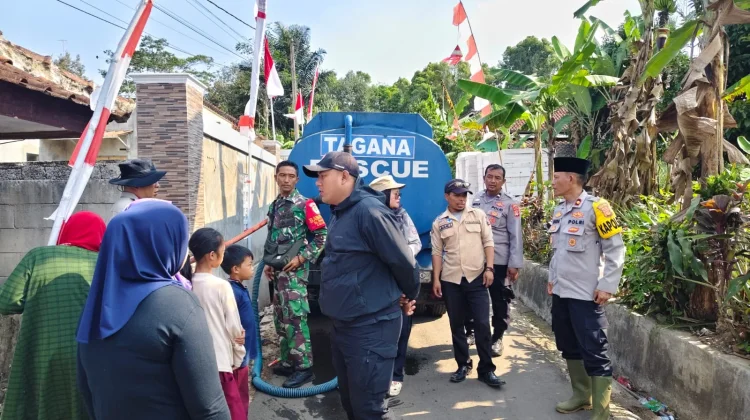 Sinergi Kemanusiaan, Polri/TNI dan Tagana, Salurkan Bantuan Air Bersih