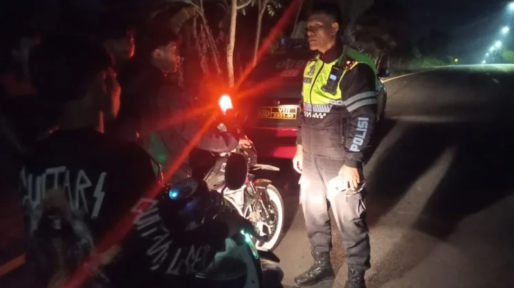 Cegah Gangguan Kamtibmas, Polsek Jalancagak Gelar Patroli Skala Besar