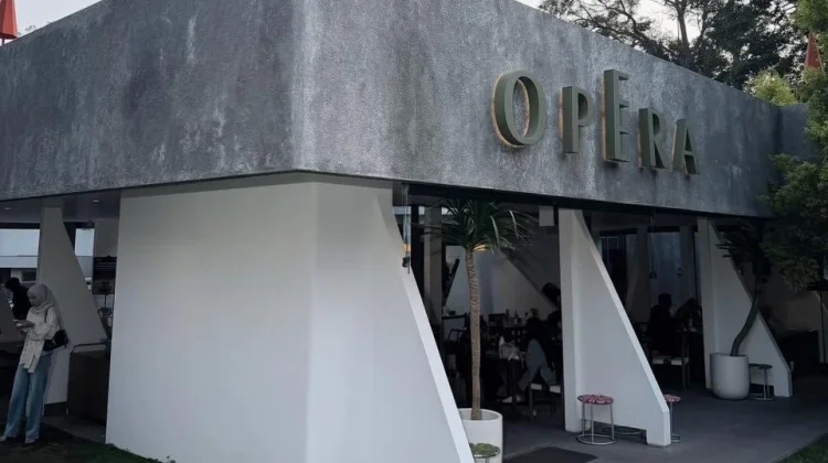 Opera Courtyard, Kafe di Bandung yang Estetik dan Instagramable