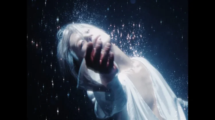 Taemin Rilis Video Musik "FLOAT"