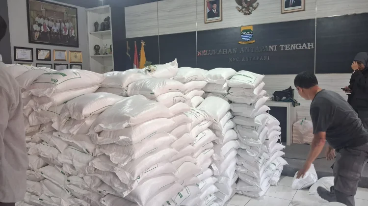 Bantuan Pangan Disalurkan ke 30 Kecamatan di Kota Bandung