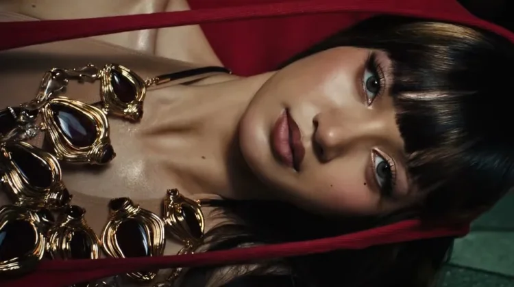 MV 'SaWaDiKa' Lisa BLACKPINK tembus 100 juta Views