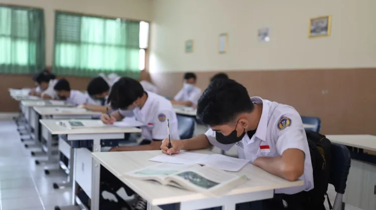 Pemkot Bandung Belum Terapkan PJJ, Siswa Tetap Belajar Tatap Muka