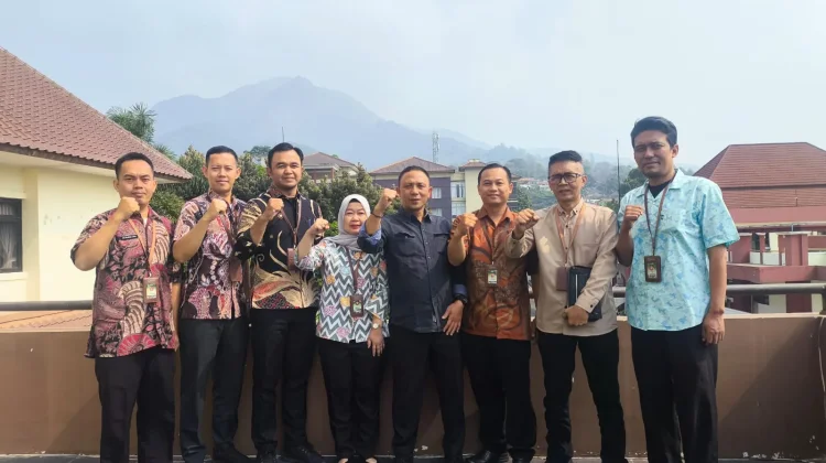 Kewaspadaan Abu Vulkanik yang Menyebar Sampai ke Bandung