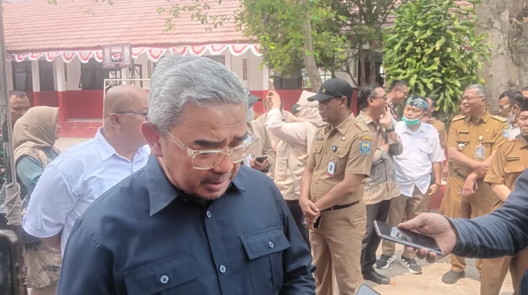 Bandara Husein Kembali Beroperasi, Warga Diminta Waspadai Sisa Abu Vulkanik