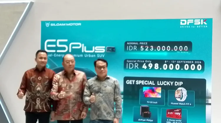 Gelar Pameran di Summarecon Mall Bandung, DFSK Perkenalkan E5 Plus