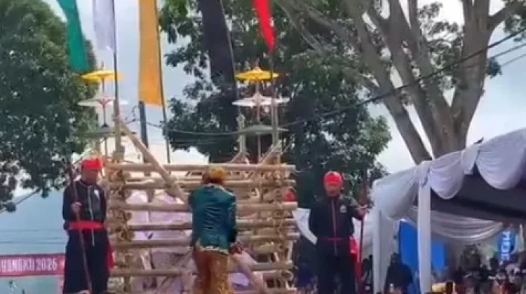 Nyangku Panjalu: Tradisi Penyucian Pusaka Peninggalan Leluhur