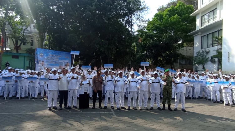 Wali Kota Cimahi Lepas Kontingen, Targetkan 15 Emas Porprov 2026