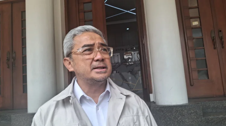 BRT Bandung Gunakan Medium Bus Kapasitas 60 Penumpang