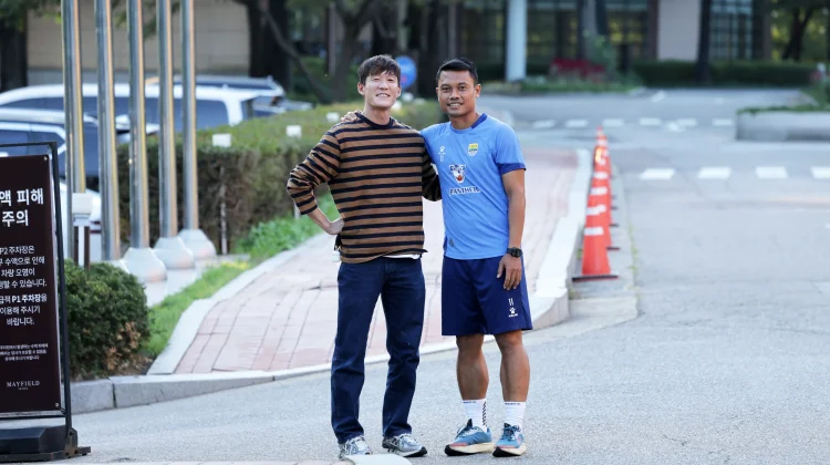 Oh In-kyun Sambangi dan Doakan Persib jelang Hadapi FC Seoul