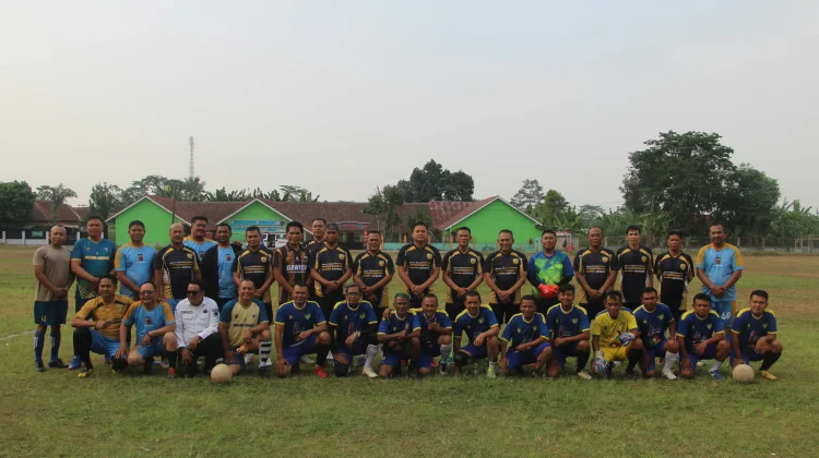Laga Persahabatan, APRESIASI Jalancagak Bungkal Polres Subang Dengan Skor 2-1
