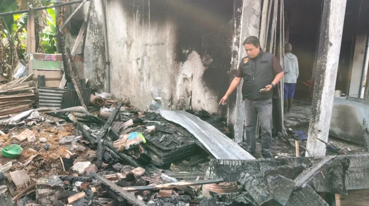 Api Tungku Menyambar Bensin Eceran, Ruko di Tasikmalaya Ludes Terbakar