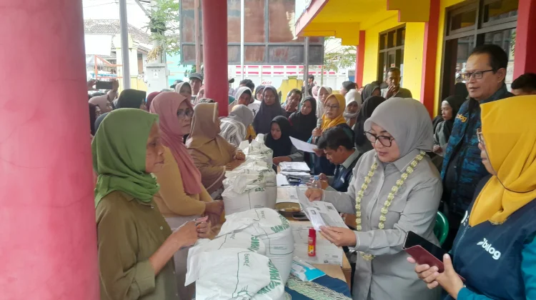 Penyaluran Bantuan Pangan, Pincab Bulog : Menyasar PBP Lansia