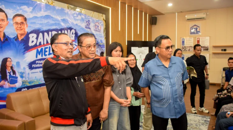 Aksi Bandung Melihat, Hailuki Berbagi Kacamata Gratis