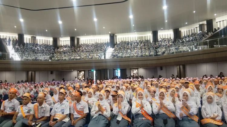 Kampus Unjani dan BLDF Cetak Generasi Cinta Lingkungan