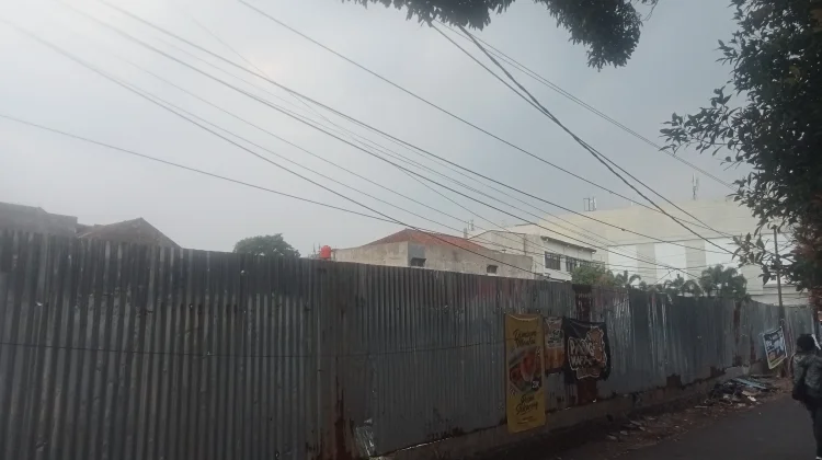 Warga Citrayuda Tolak Pembangunan Sekolah Lima Lantai, Soroti Jalan dan Air Tanah