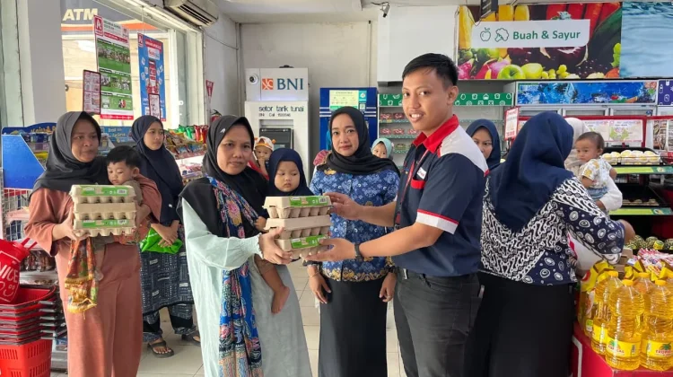 Cegah Stunting, Alfamidi Bekasi Salurkan 12.000 Telur hingga Tahap 4
