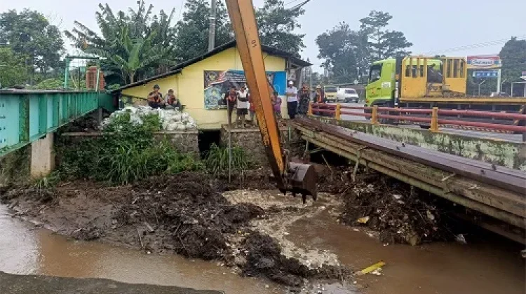 Pemkab Sumedang Prioritaskan Normalisasi Sungai Cimande jelang Musim Hujan