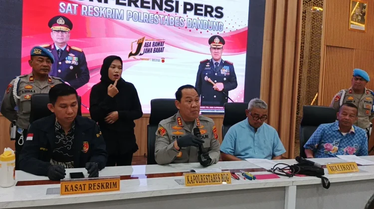 Polisi Tangkap Pencuri Kabel di Bandung Yang Sebabkan Banyak Traffic Light Mati