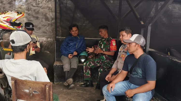 Ngopi Bareng Security, Cara Babinsa Jalancagak Jaga Ciater
