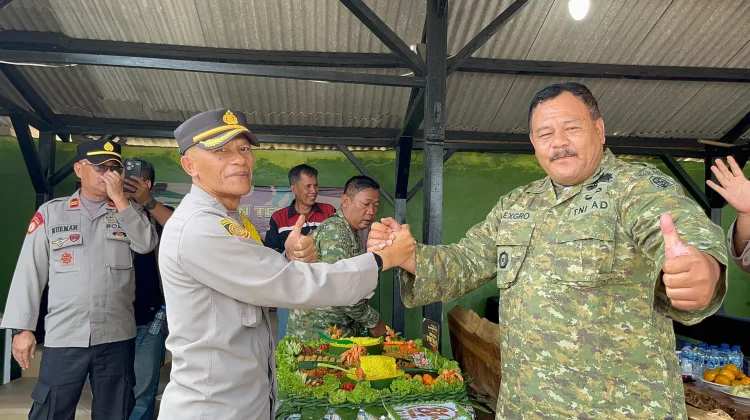 Perkuat Sinergitas di HUT Ke-81 TNI, Polsek Sambangi Koramil 0513/Jalancagak