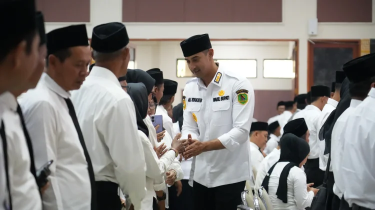 Bupati KDS Tekankan Penguatan Kapasitas dan Literasi Digital